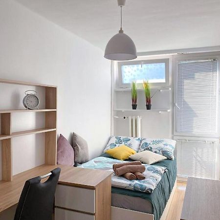 Bright Room №3 Grzybowska 9 Varşovia Exterior foto